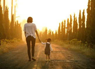 Dating a Single Mom: Essential Things You Need to Know