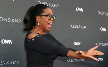 Famous Left-Handed Celebrities in History That May Surprise You
