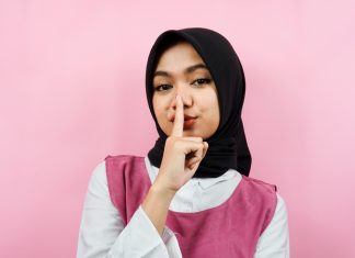 How to Tell If Someone Is Lying Based on Their Zodiac Sign