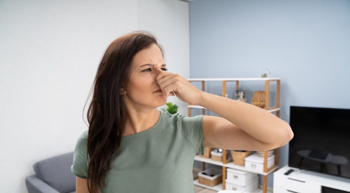 If You Smell This in Your Home, Experts Warn to Evacuate Immediately