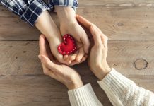 Kind acts of selflessness that will bring joy to your day