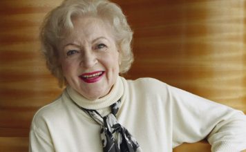 Remembering Betty White in One of Her Last Photos Taken as a TV Legend