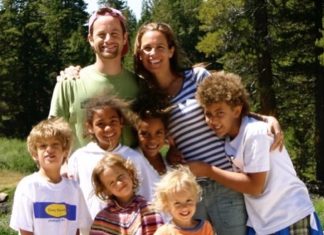 See Kirk Cameron’s Family of 8 Now: What They Look Like Today