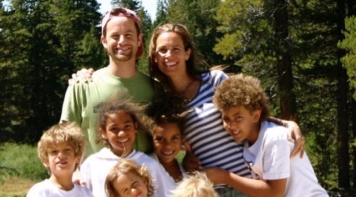 See Kirk Cameron’s Family of 8 Now: What They Look Like Today