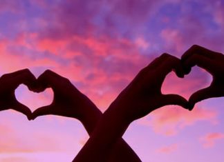 Show Her Your Love: Sweet Love Messages for Her