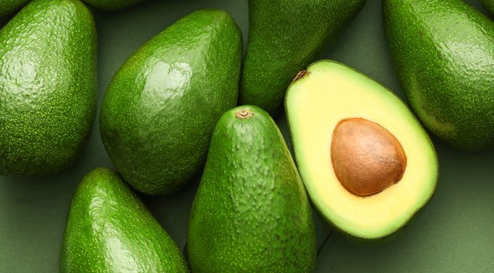 Warning Signs to Look Out for on Avocados Before Eating Them